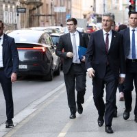 Dolazak članova na sjednicu HDZ-a