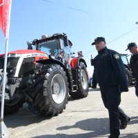Massey Ferguson 9S-425