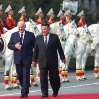 Kim Jong Un svečano ugostio Lukašenka