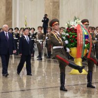 Kim Jong Un svečano ugostio Lukašenka