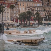 Olujno jugo u Splitu