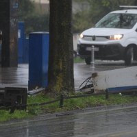 Zagreb: Olujani vjetar stvara probleme u centru grada