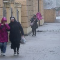 Zagreb: Olujani vjetar stvara probleme u centru grada