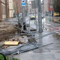Zagreb: Olujani vjetar stvara probleme u centru grada