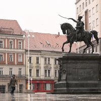 Zagreb: Nevrijeme u gradu radi štetu