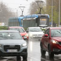 Zagreb: Zatvorena Vukovarska ulica u smjeru zapada radi uklanjanja stabla