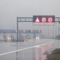 Snijeg paralizirao promet prema Rijeci