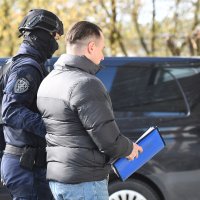 Srđan Mlađan doveden pod jakim osiguranjem na sud