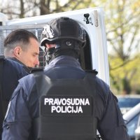 Srđan Mlađan doveden pod jakim osiguranjem na sud