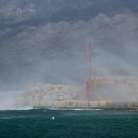 Ražanac: Jaka bura u Velebitskom kanalu