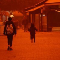 Crveno nebo na Kreti