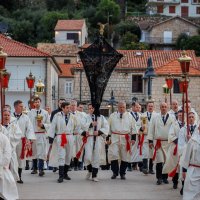 Procesija 'Za križen' na otoku Hvaru