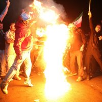 Iranci palili američke i izraelske zastave