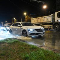 Puknula cijev na križanju Vukovarske i Držićeve