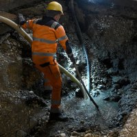 Puknula cijev na križanju Vukovarske i Držićeve