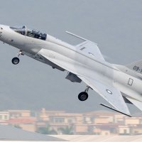JF-17 Thudner je pakistansko-kineski projekt