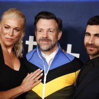 Hannah Waddingham, Jason Sudeikis i Brett Goldstein