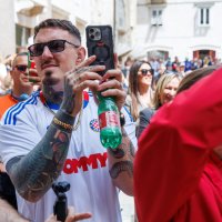 Tom Aspinall na Peristilu