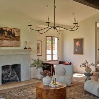 Dom Sabrine Carpenter