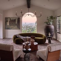 Dom Sabrine Carpenter