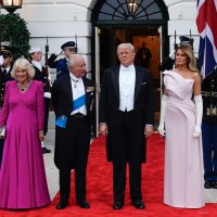 kraljica Camilla, kralj Charles, Donald i Melania Trump