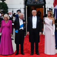 kraljica Camilla, kralj Charles, Donald i Melania Trump