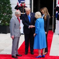 Kraljica Camilla, kralj Charles, Donald i Melania Trump