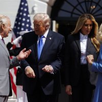 Kraljica Camilla, kralj Charles, Donald i Melania Trump