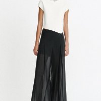 Zara: Top s ogrlicom