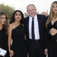 Valentina Paloma Pinault, Salma Hayek, Francois-Henri Pinault, Mathilde Pinault (2)