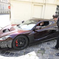 Dolazak Mate Rimca na Vizionar godine s automobilom Rimac Nevera