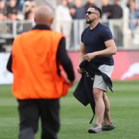 Dinamo - Rijeka, finale Kupa, navijač utrčao u teren