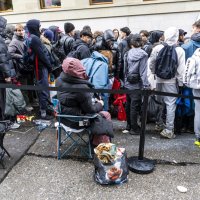 Redovi pred trgovinama Swatcha