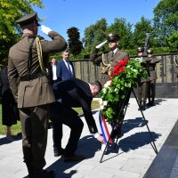 Predsjednik Zoran Milanović u posjetu Romskom memorijalnom centru Uštica