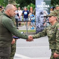 Ivan Anušić i Tihomir Kundid uručili su medalju pripadnicima Vojno-zdravstvenog središta koji su spasili život dječaku