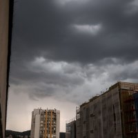 Olujni oblaci nad Zagrebom