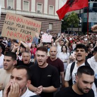 Sukob policije i prosvjednika u Tirani zbog projekta Trumpovog zeta