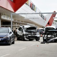 Lančani sudar na parkiralištu SuperNove u Zadru