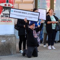 Molitelji na Trgu bana Jelačića
