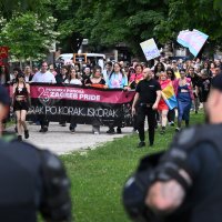 Povorka ponosa na Trgu Francuske Republike