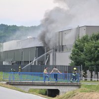 Razbuktao se požar u tvornici namještaja Prostoria