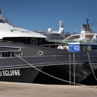 Katamaran 'Krilo Eclipse'