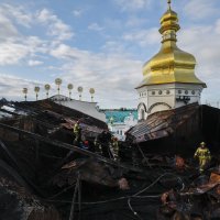 Samostan Kijevsko-pečerska lavra u plamenu