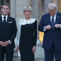 Brigitte i Emmanuel Macron, Donald Trump