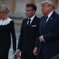 Brigitte i Emmanuel Macron, Donald Trump