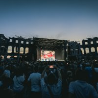 David Byrne u pulskoj Areni