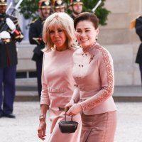 Brigitte Macron i tajlandska kraljica
