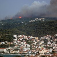 Udar groma izazvao požar na vrhu Čiova
