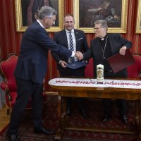 Đakovo: Sastanak Vlade s nadbiskupom mons. Đurom Hranićem