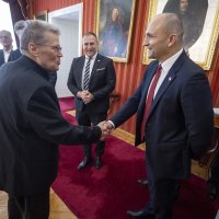Đakovo: Sastanak Vlade s nadbiskupom mons. Đurom Hranićem